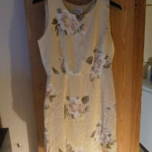 Floral print sleeveless dress